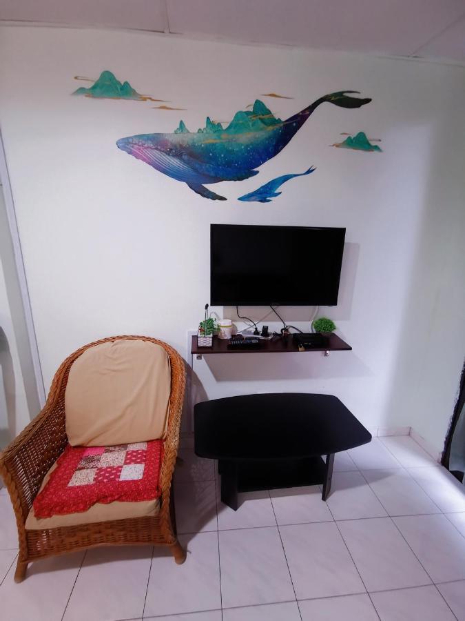 Sea & Wave #2 Coral Bay Apartment *